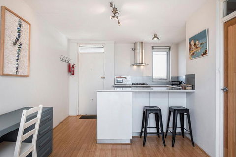 Indigo Sky - Hotel Accommodation 1