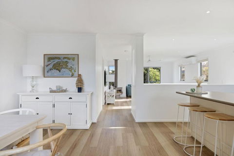 Island Court - Hotel Accommodation 0