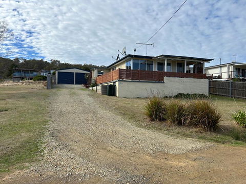 Island Escapes - Hotel Accommodation 1