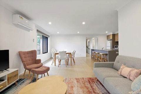 Island Life By Ready Set Stay - BYO LINEN & TOWELS - Hotel Accommodation 0