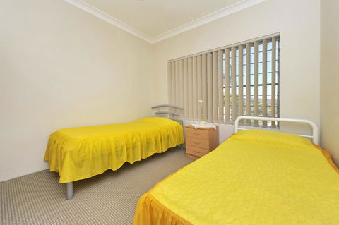 Adriana, 6/83-85 Ronald Avenue - Hotel Accommodation 1