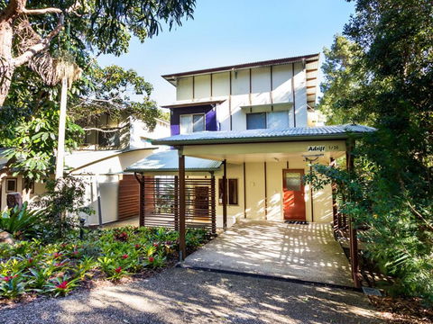 Adrift - Hotel Accommodation 0