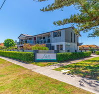 Adrift Apartments - Hotel Accommodation