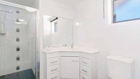 Adrift Apartments - Hotel Accommodation 2