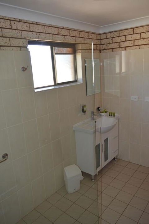 Alamo Motor Inn - Hotel Accommodation 3