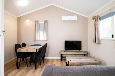 Albany Gardens Tourist Park - Hotel Accommodation 3