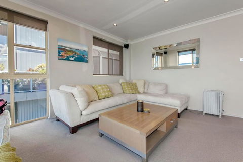 Alcheringa Unit 3 & 4, 32 Sandy Point Road - Hotel Accommodation 1