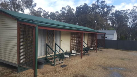 Alexandra Tourist Park - Hotel Accommodation 2