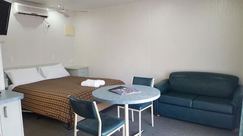 Alexandra Tourist Park - Hotel Accommodation 1