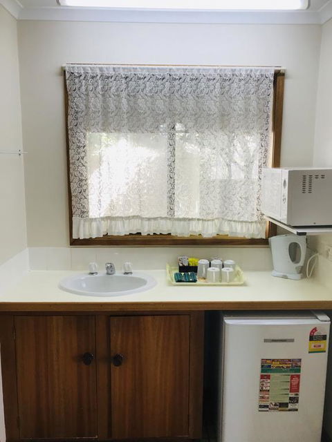 Alfred Motor Inn - Hotel Accommodation 3