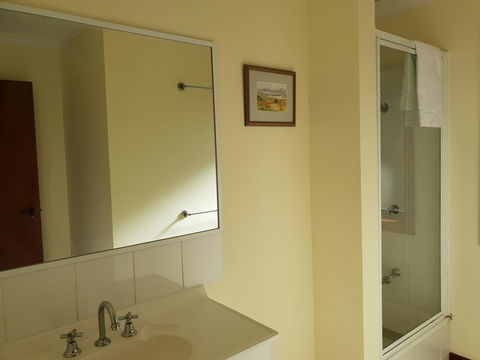 Alkira Inverloch Heights - Hotel Accommodation 2