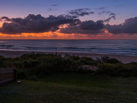 Allure On Blueys - Hotel Accommodation 3