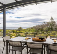 Aloha - direct beach access from property - Hotel Accommodation