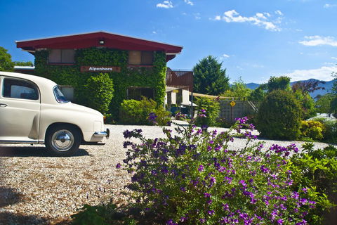 Alpenhorn Holiday Units - Hotel Accommodation 0