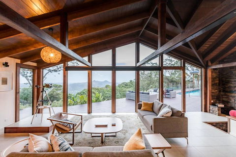 Altitude 261 - Hotel Accommodation 1