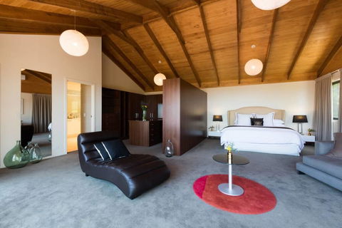 Altitude 261 - Hotel Accommodation 2