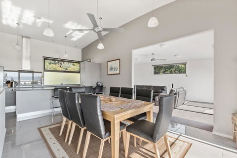 Amaroo - Hotel Accommodation 2