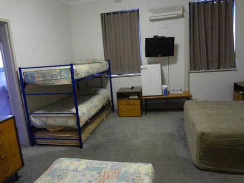 Amaroo Hotel Dubbo - Hotel Accommodation 2