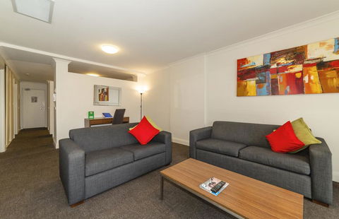 Amazing Accommodations: St Kilda - Hotel Accommodation 3