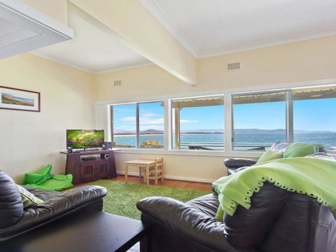 Amazing Aspects - Perched Above Tilbury Cove - Hotel Accommodation 3