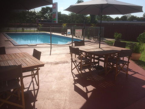 Ambassador Motel - Hotel Accommodation 2