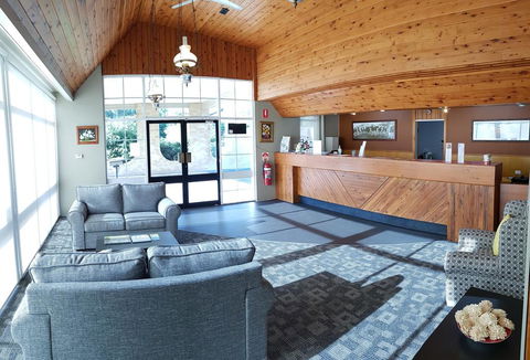 Amber Court Motor Inn - Hotel Accommodation 3