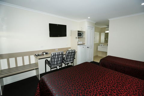 Amber Lodge Motel - Hotel Accommodation 1