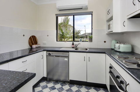 Anchored At South West Rocks - Hotel Accommodation 2