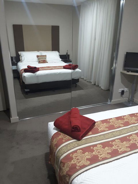 APARTMENT@96 - Hotel Accommodation 2