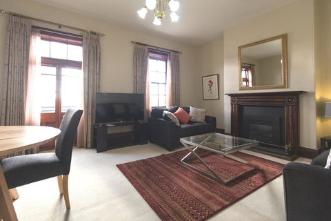 Apartments At York Mansions - Hotel Accommodation 3