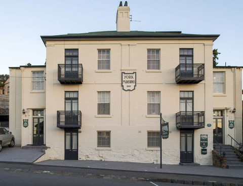 Apartments At York Mansions - Hotel Accommodation 0