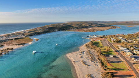 API Pelican Beach Front Apartments Kalbarri - Hotel Accommodation 1