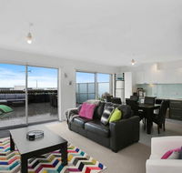 APOLLO 13 PENTHOUSE - free wifi  huge terrace - Hotel Accommodation