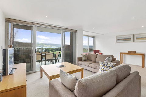 APOLLO BLUE 6 - Modern Waterfront Apartment - Hotel Accommodation 0