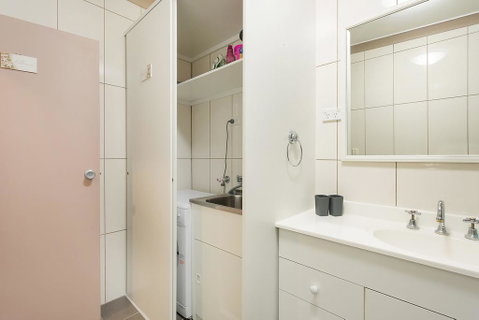 Apollo Unit 7 - Hotel Accommodation 2