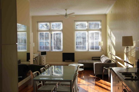 Apt - Dance Loft Conversion - Hotel Accommodation 0