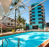 Aqualine Apartments On The Broadwater - Hotel Accommodation