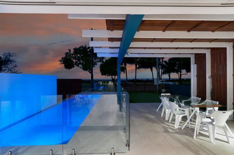 Arlington Beach House - Hotel Accommodation 3