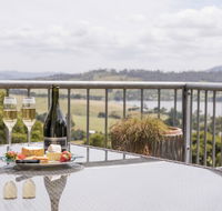 Armalong Winery Chalets - Hotel Accommodation