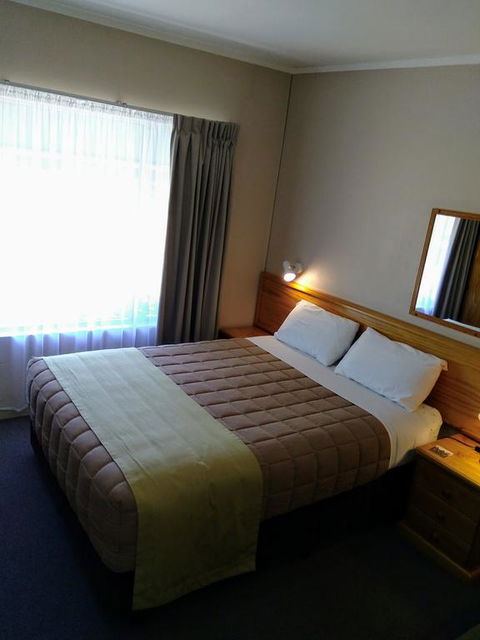 Armidale Rose Villa Motel - Hotel Accommodation 3