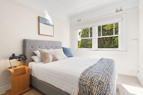 Art Deco Apartment Steps From Harbour And Beach - Hotel Accommodation 1