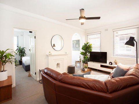 ART DECO DELIGHT-hosted By:L'Abode - Hotel Accommodation 1