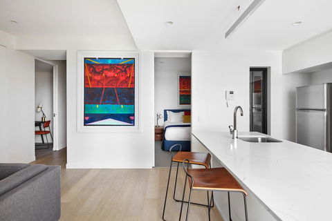 Art Series - The Johnson - Hotel Accommodation 1