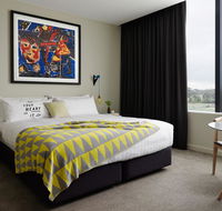 Art Series - The Larwill Studio - Hotel Accommodation