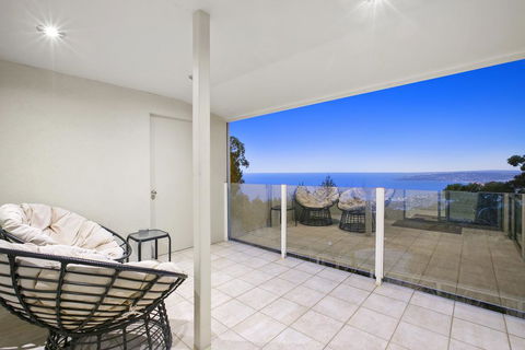 Arthurs Views - Hotel Accommodation 1