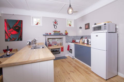 Artisan Retreat - Hotel Accommodation 2