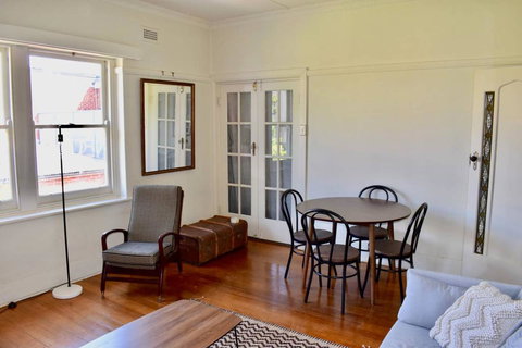 Artistic Apartment In Sunny Elwood Near St Kilda - Hotel Accommodation 2