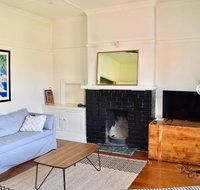 Artistic Apartment in Sunny Elwood near St Kilda - Hotel Accommodation