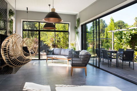 Arya - Hotel Accommodation 2