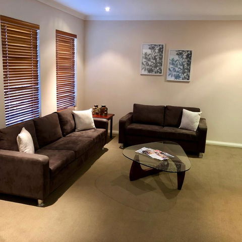 Ashington Gardens - Hotel Accommodation 3